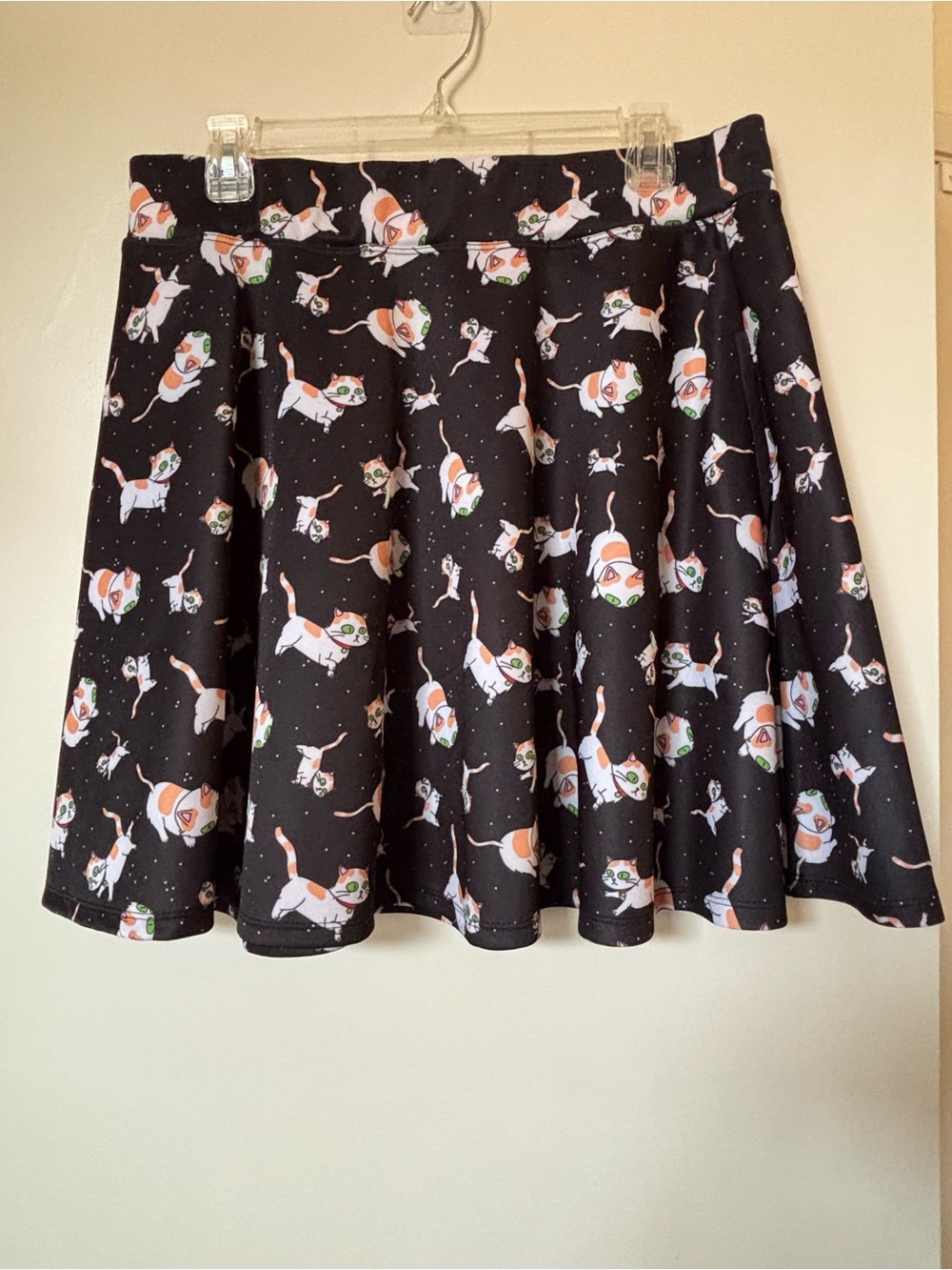Cartoon Network Black Skater Skirt with White & Orange Cat Print, size XL
